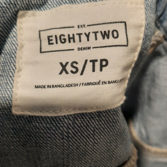 Womens denim jacket - Picture 3 of 3